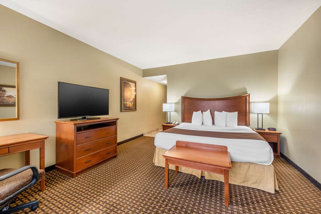 Best Western Plus Grand Island Inn & Suites - photo 24