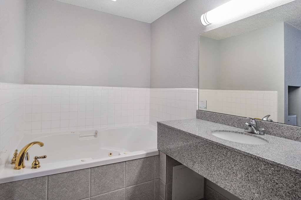 Ramada by Wyndham Keystone Near Mt Rushmore - photo 40