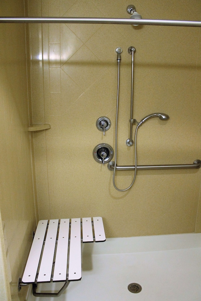 Hampton Inn & Suites New Iberia Avery Island - photo 41