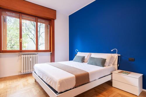 Frassini Flexyrent apt. Aircon — 4-Star Luxury Hotel in Milan, Italy