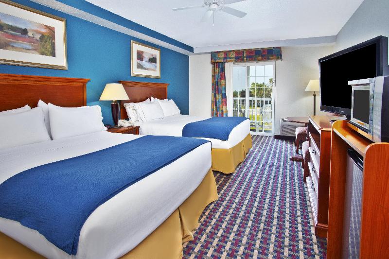 Holiday Inn Express & Suites Petoskey by IHG - photo 33
