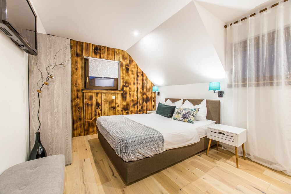 Hotel Pok Garni in Brezovica Pri Ljubljani, Slovenia