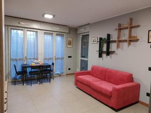 Nico's Home Fiera Rho Milano Giardino Box e Wi Fi veloce — 4-Star Luxury Hotel in Pero, Italy