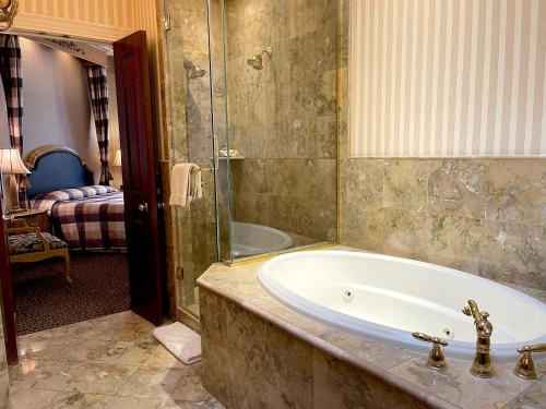 Celebrity Hotel and Casino - photo 17