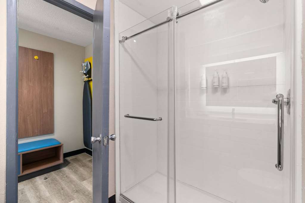 Days Inn by Wyndham Albuquerque I 25 - photo 56