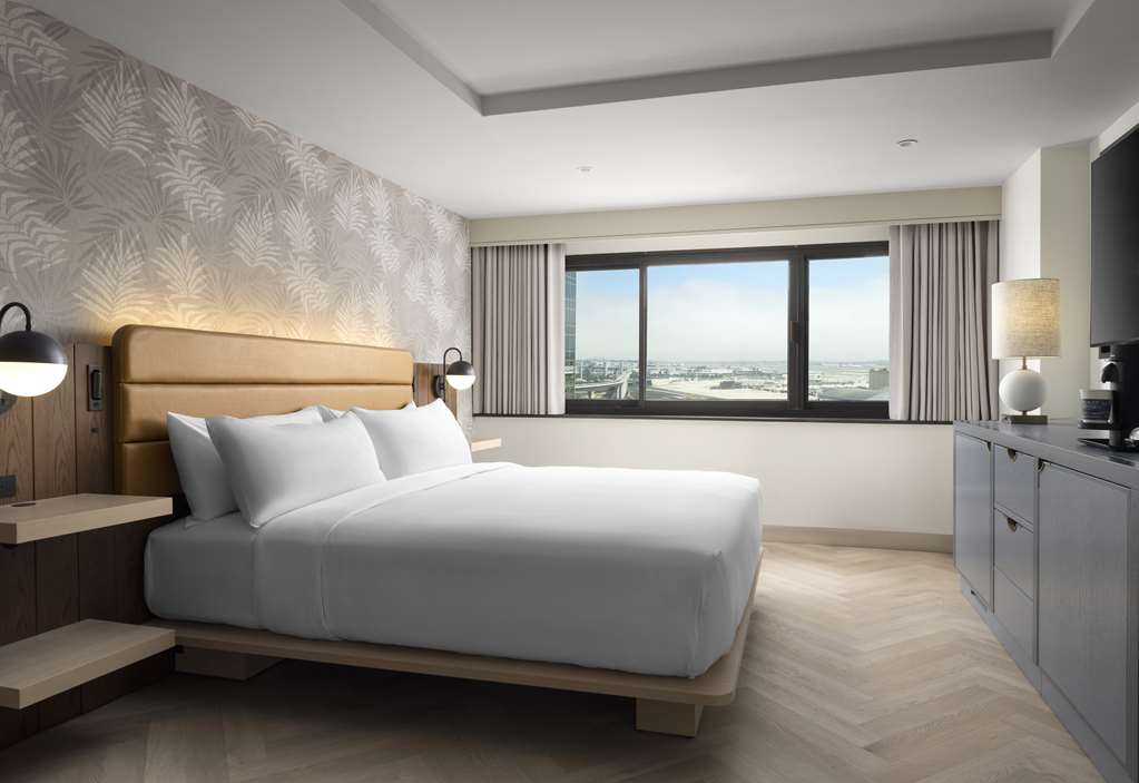 Sonesta Los Angeles Airport LAX - photo 28