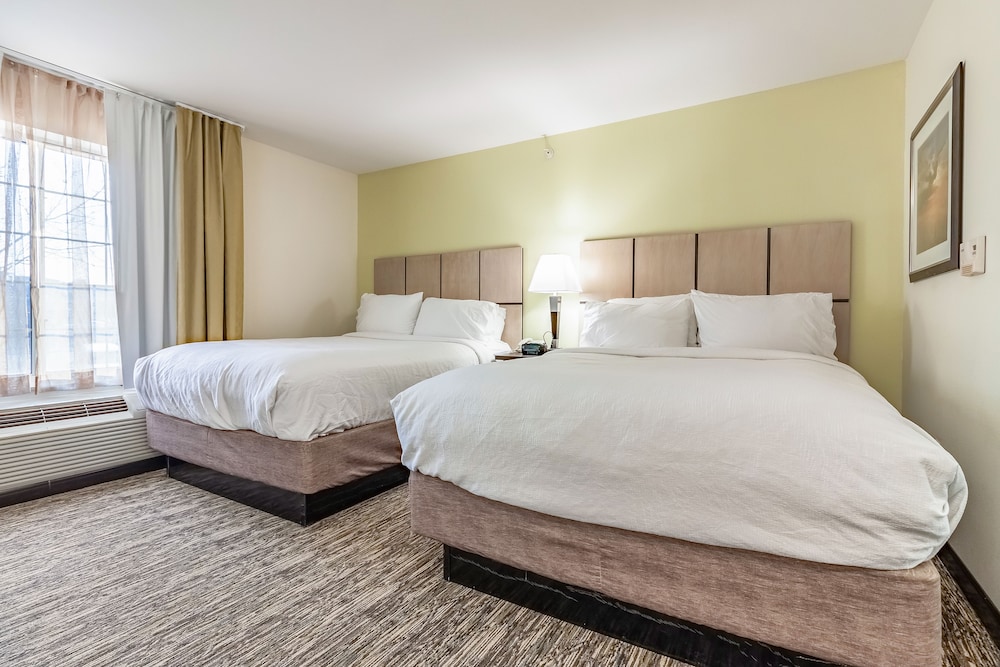 Candlewood Suites Lincoln by IHG - photo 7