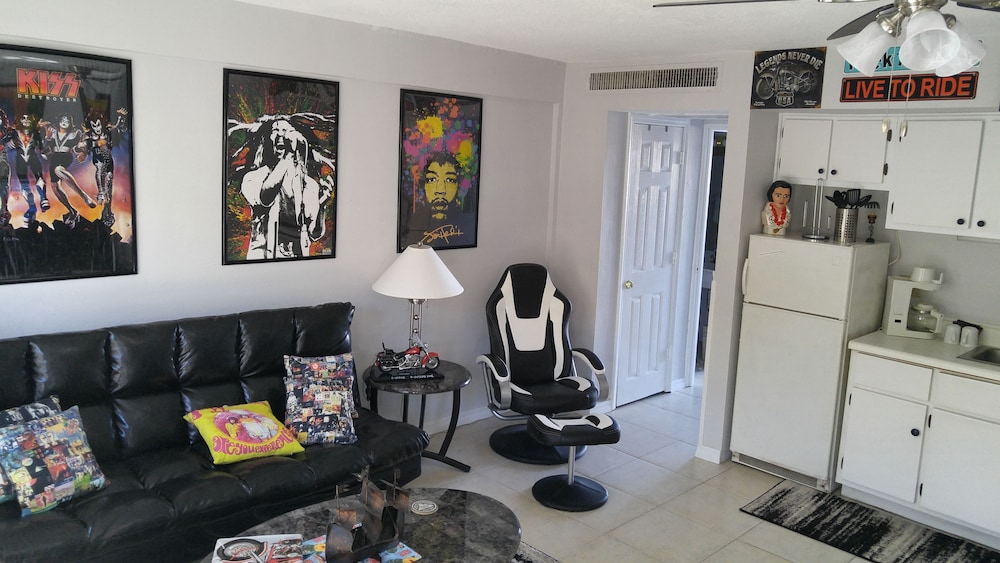 Daytona Inn Beach Resort - photo 51