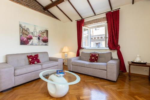 Monti Atmosphere Apartment by Rental in Rome — 4-Star Luxury Hotel in Rome, Italy