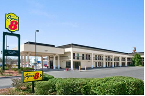 Super 8 by Wyndham Oxford - photo 28