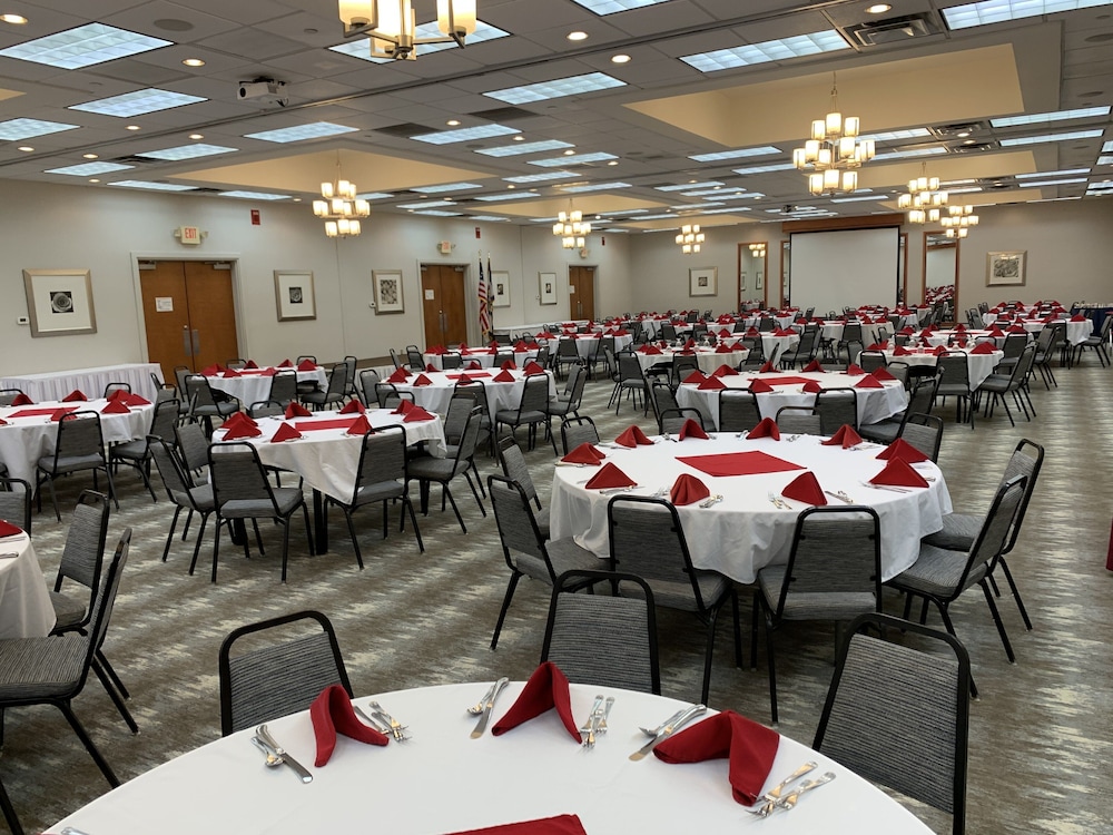 Holiday Inn Martinsburg by IHG - photo 46