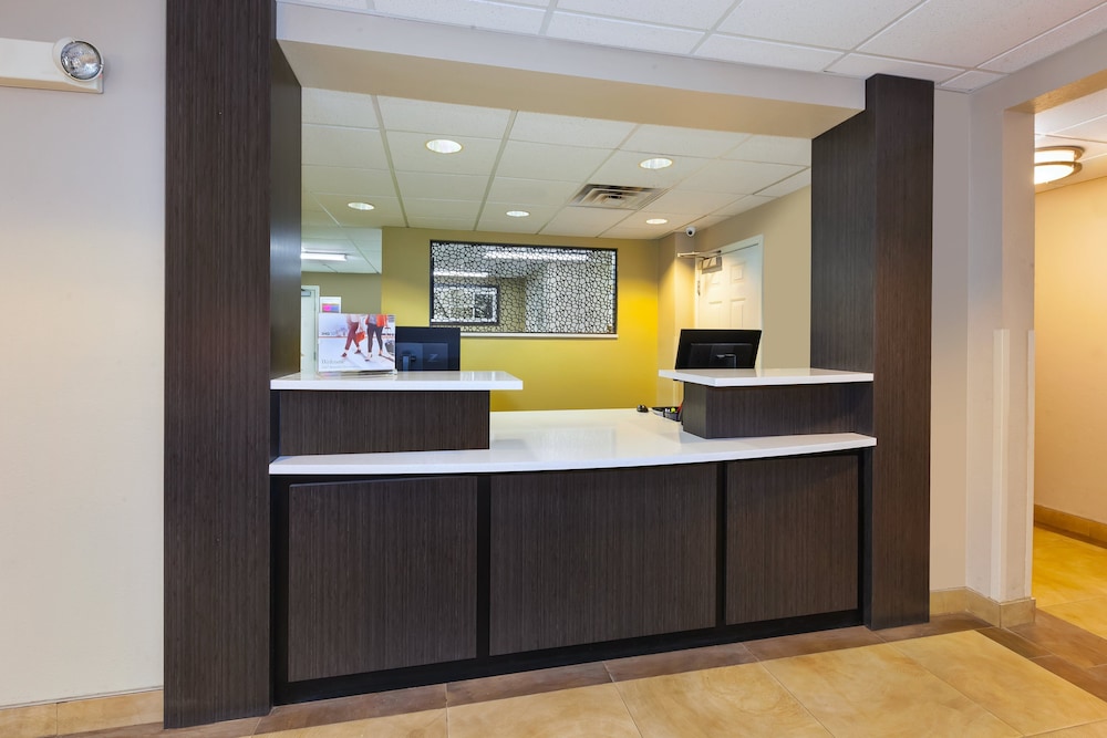 Candlewood Suites Polaris by IHG - photo 27
