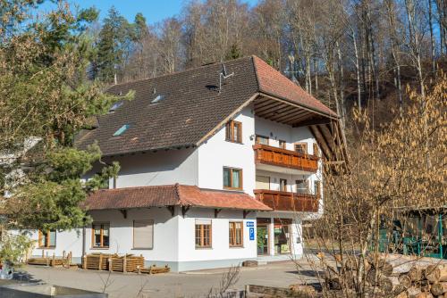 Ferienwohnung Maria — 4-Star Luxury Hotel in Stockach, Germany