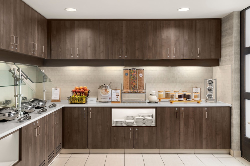 Residence Inn Milwaukee West - photo 32