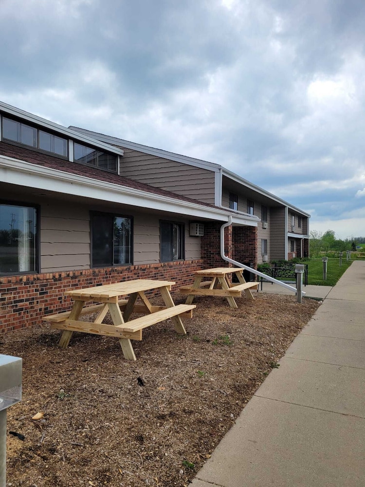 Belgium Inn & Suites - photo 29