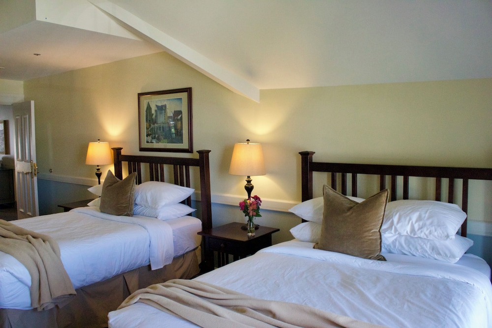 The McKernan Inn - photo 40