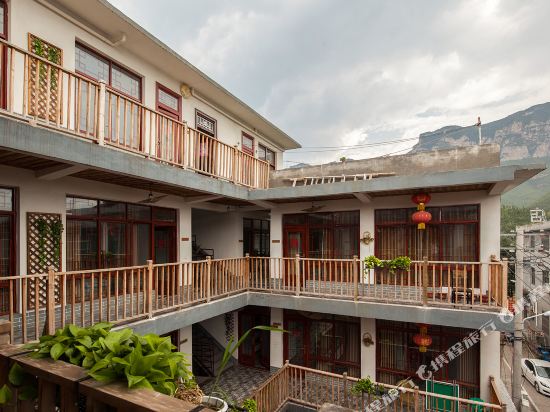 Yujiangnan Inn in Xiuwu Chengguanzhen, People's Republic of China