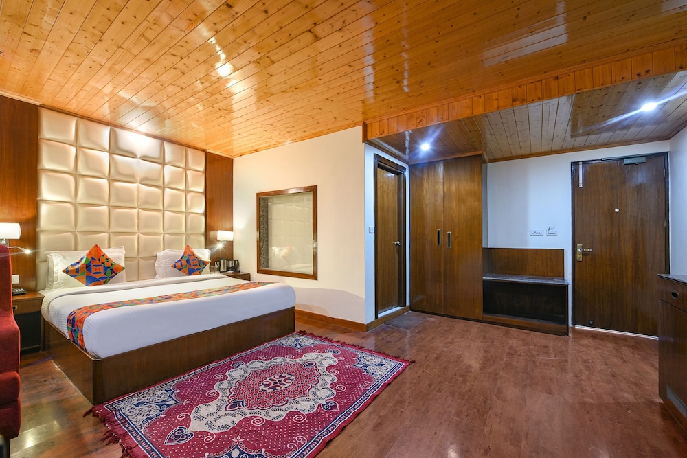 Fabhotel Alpine Retreat in Shimla, India