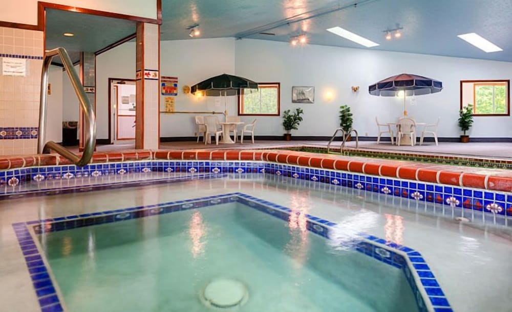 Rhumb Line Resort - photo 24