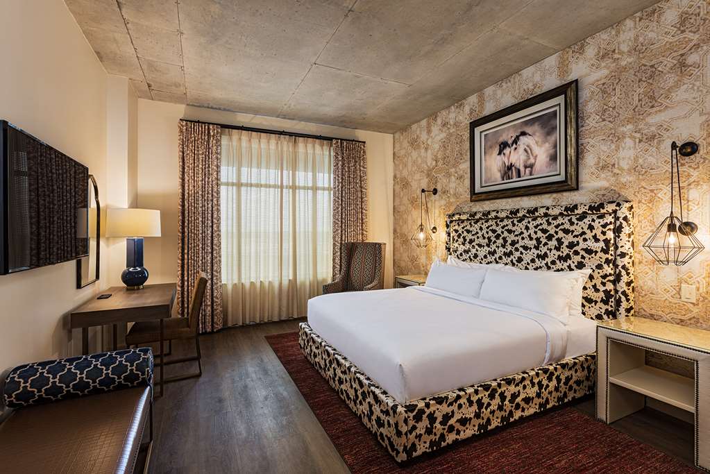 Brownwood Hotel & Spa - photo 20