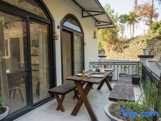 Chakk 109 Mussoorie Foothills Dehradun in Dehra Dun, India