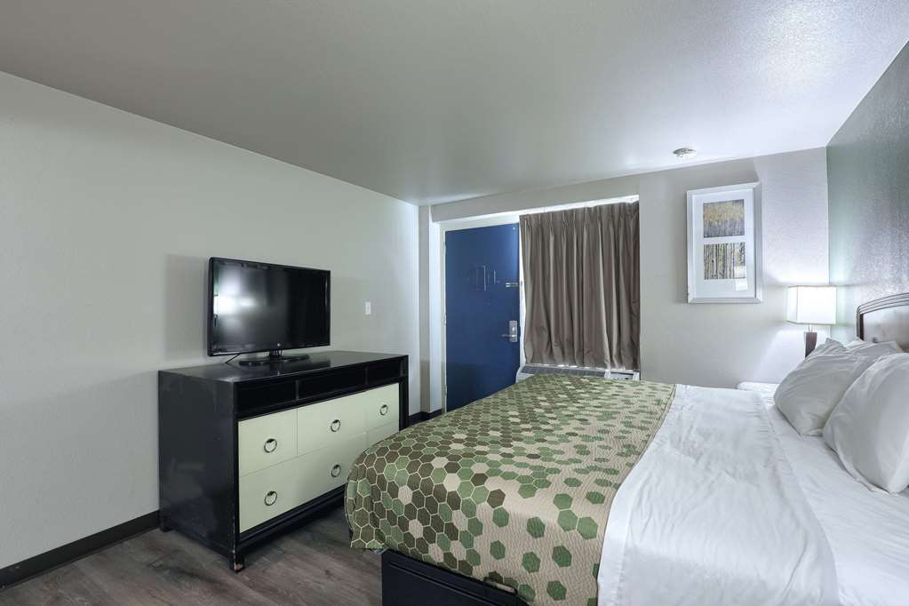 Suburban Studios Neenah Appleton - photo 42