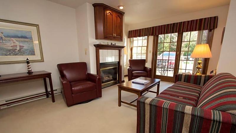 Baileys Harbor Yacht Club Resort - photo 50