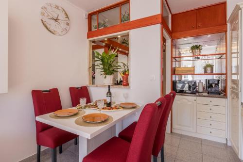 Apartment Desert Rose — 4-Star Luxury Hotel in Split, Croatia
