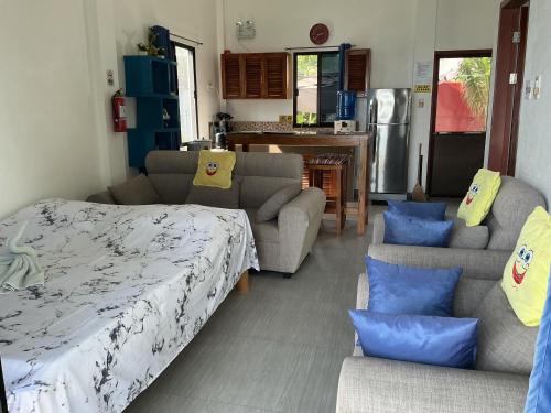 Bamboobeachvilla1 Ac New Oceanfront Pool Sunsetview Garden Kitchen Satellite Starlink Wi Fi — Dimiao — photo 2