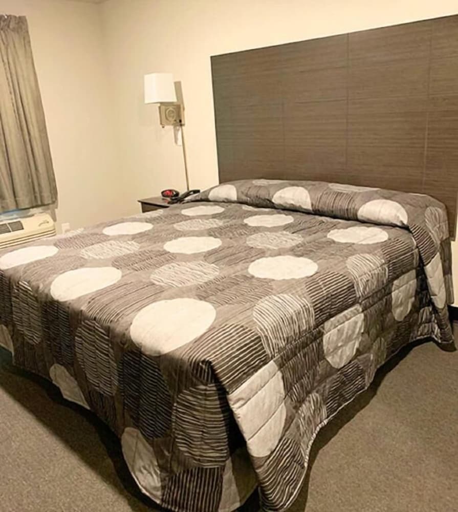 WoodSpring Suites Atlanta Airport - photo 16