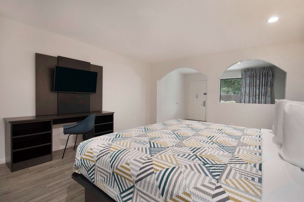Motel 6 Houston TX I 10 West - photo 14