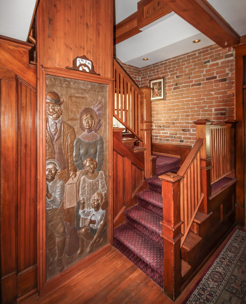 Bross Hotel — Paonia — photo 3