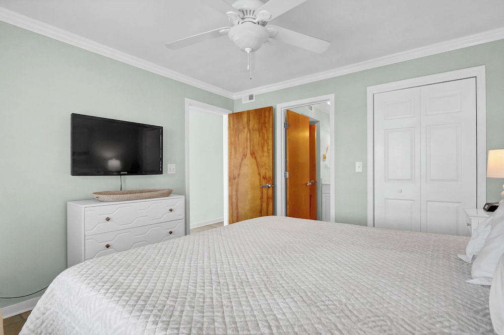 Sandpeddler Inn & Suites - photo 66