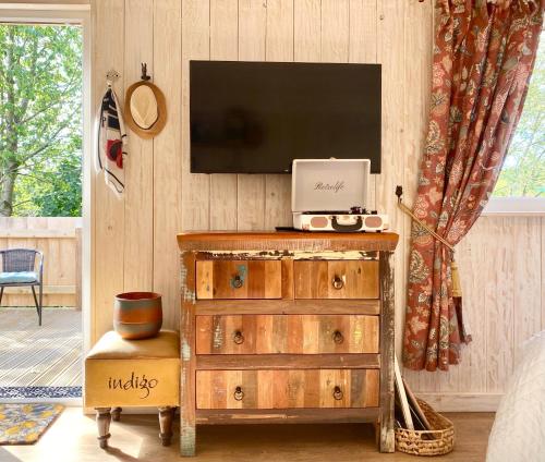Cosy Cabins Without Hot Tub Greenway Farm Drybrook Forest Of Dean 20684266 — Drybrook