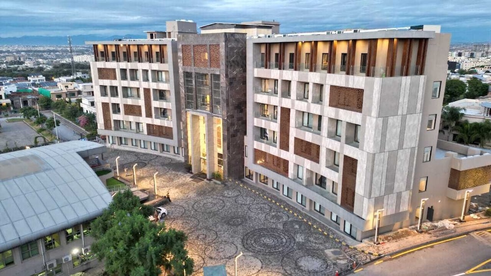 Jacaranda Heights — 4-Star Luxury Hotel in Islamabad, Pakistan