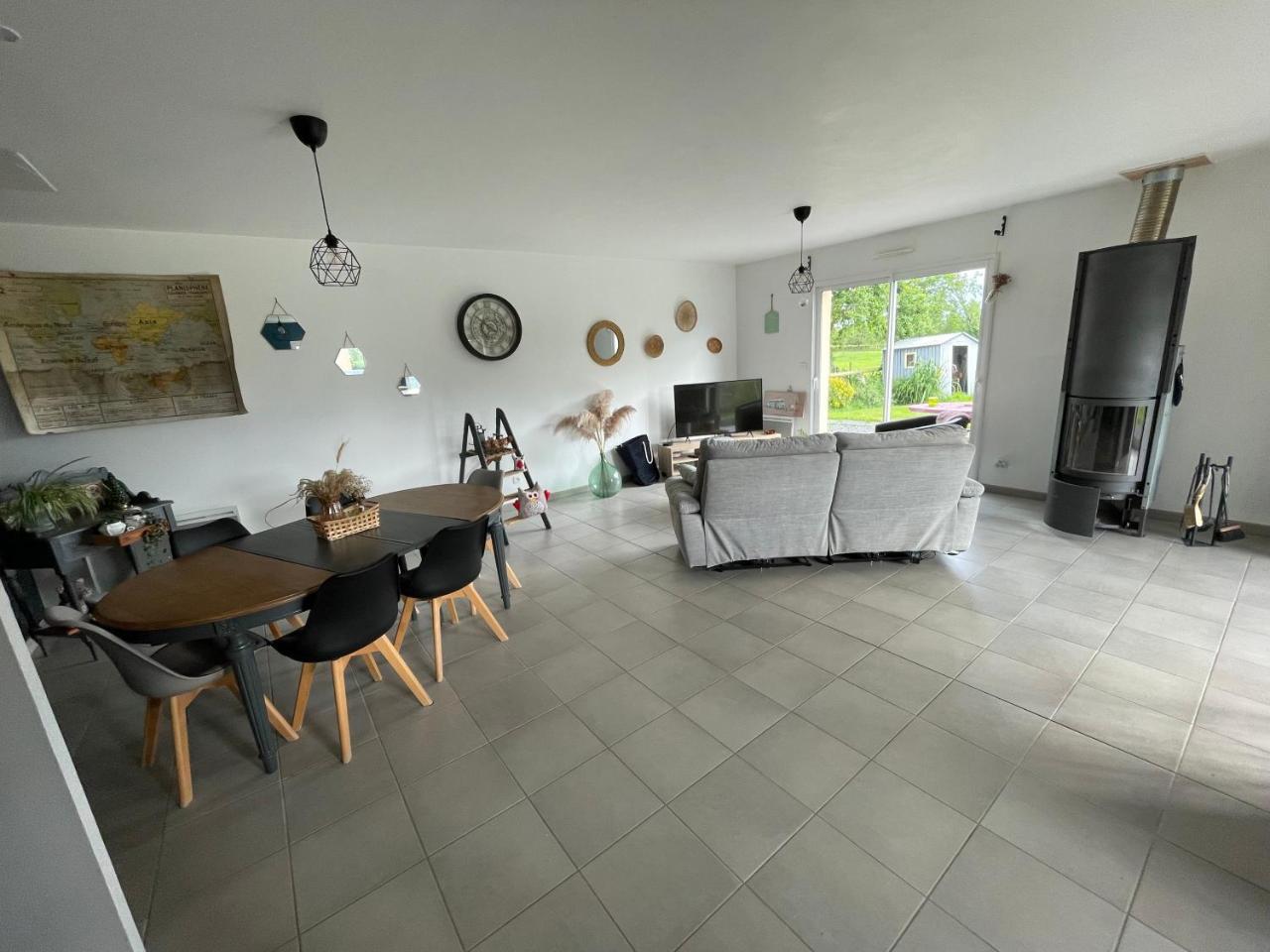 Le Coin Des Piplettes - last minute hotel in Unknown City