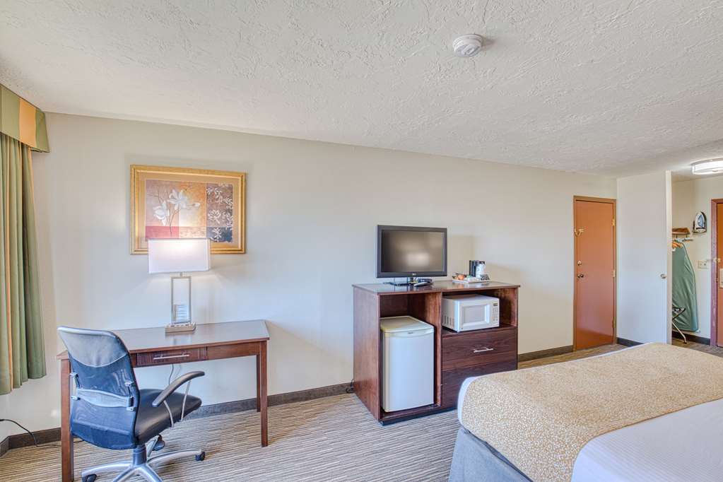Best Western Green Valley Inn - photo 17