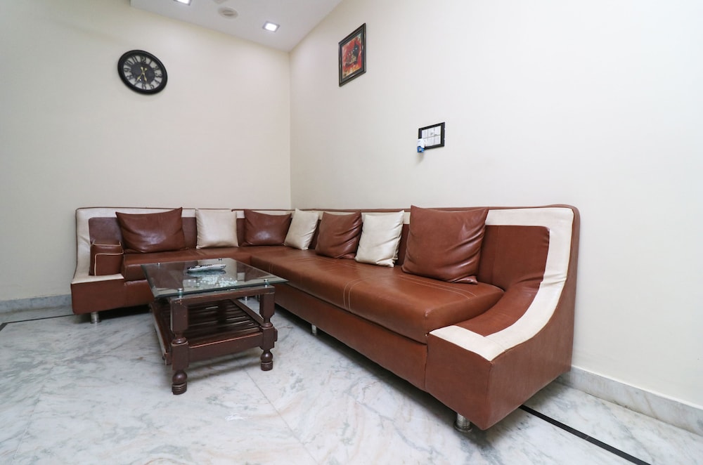 Pratap Inn By Oyo Rooms — Agra