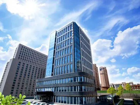 Maple Hotel - carbon neutral hotel in Ordos