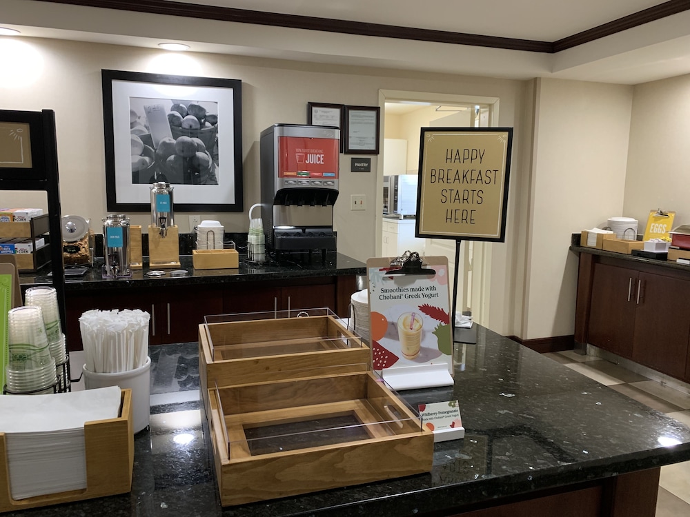Hampton Inn Alpine - photo 19