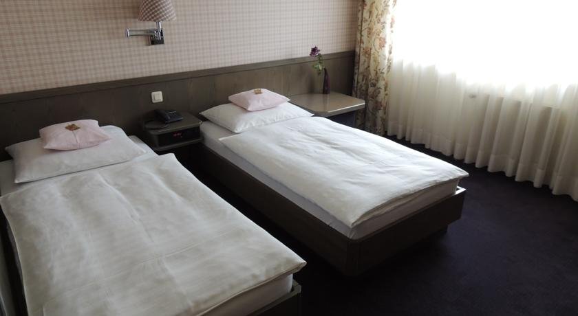 Hotel Ambiente in Porz Am Rhein, Germany