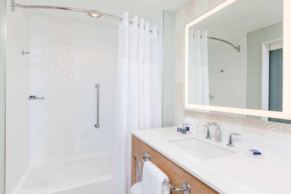 Wyndham Grand Clearwater Beach - photo 74