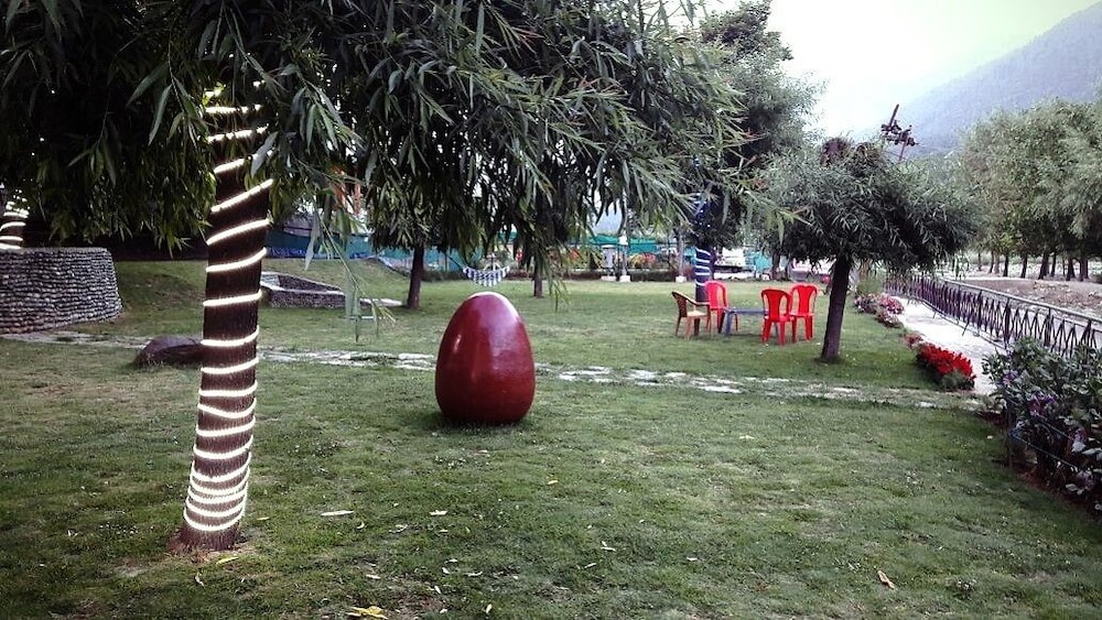 Himalayan Hill Resort in Pahlgam, India