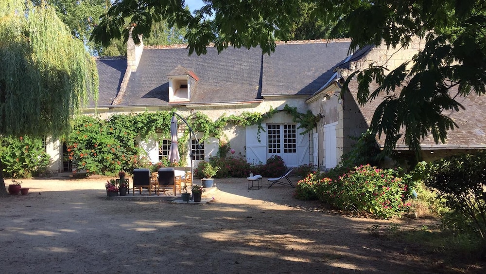 Le Moulin Bertrand - last minute hotel in Paris