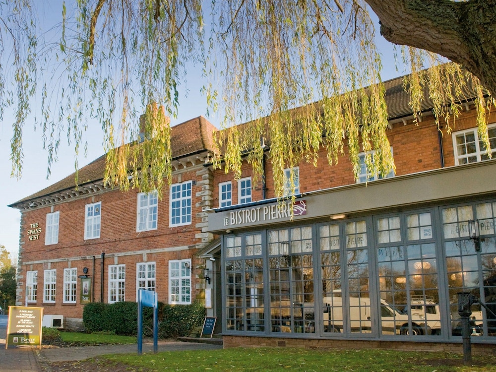 Swan's Nest Hotel — 4-Star Luxury Hotel in Stratford-Upon-Avon, United Kingdom
