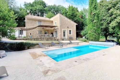 Escale En Provence Bastide Climatisee Avec Piscine — Suze La Rousse