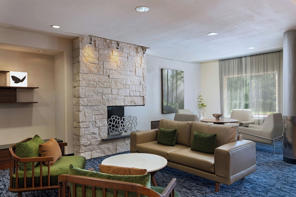 Fairfield Inn & Suites Fredericksburg - photo 2