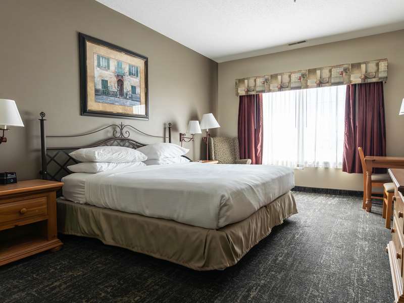 Crossings By Grandstay Inn And Suites - photo 4