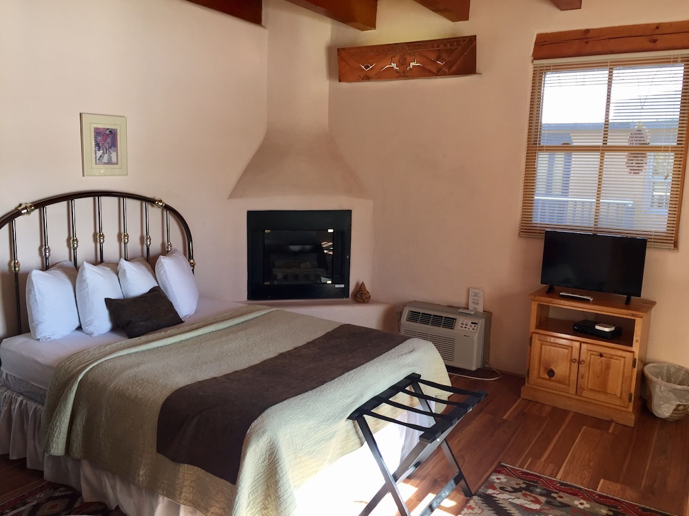 Guadalupe Inn - photo 9