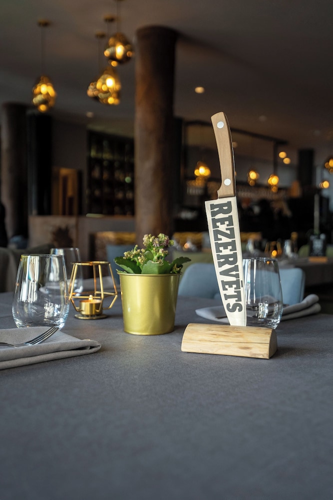 מזון ומשקאות